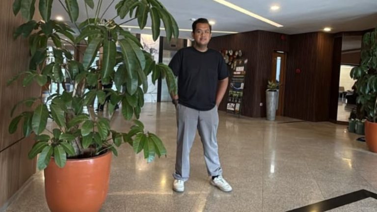 Mahasiswa UINSA Reyhan Alarico Stewart Jelajahi Empat Wilayah Jakarta Usai Menginap di Hotel Alia Jatinegara